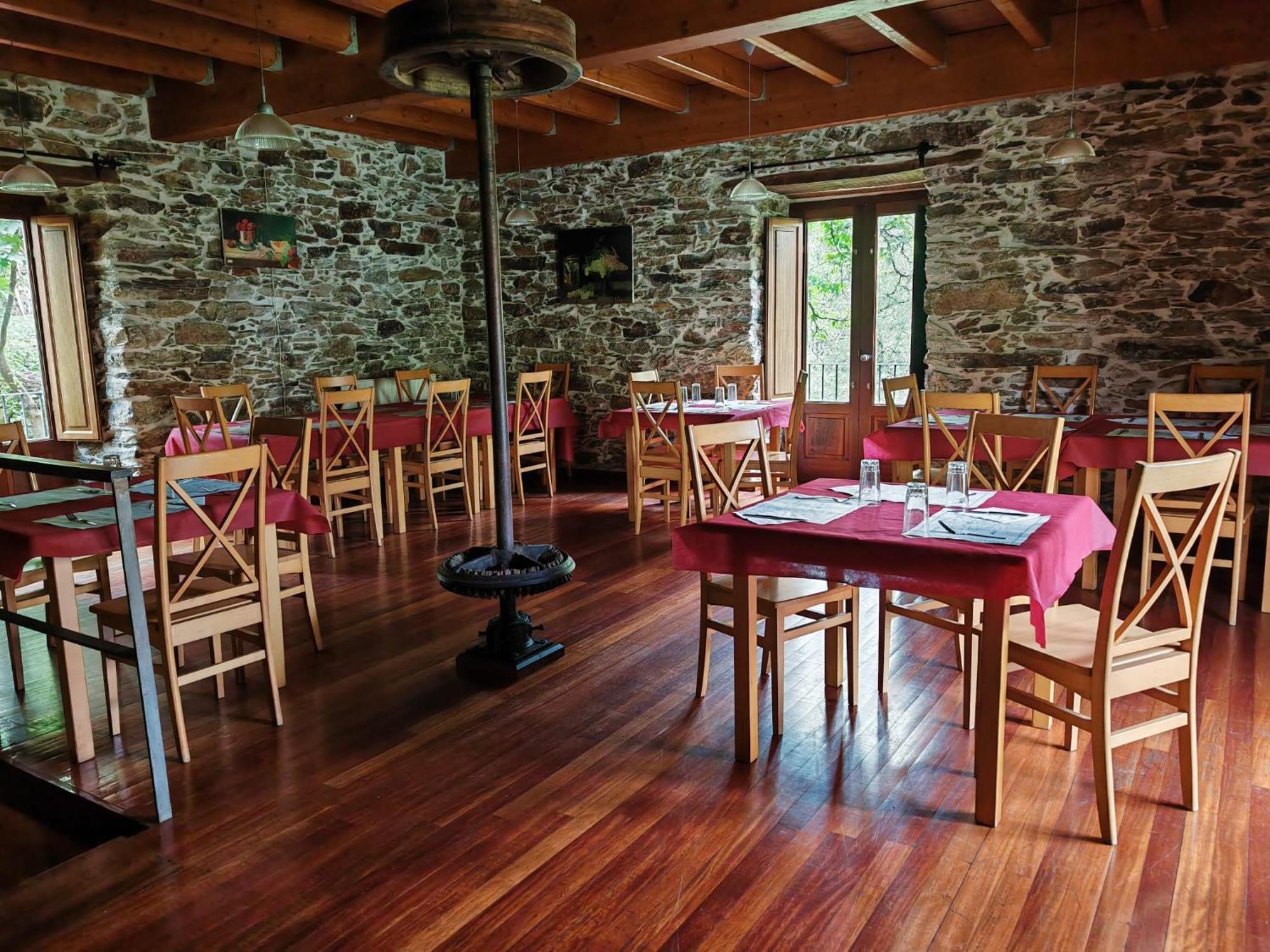 Acea Do Bubal Guest House Os Peares Eksteriør bilde