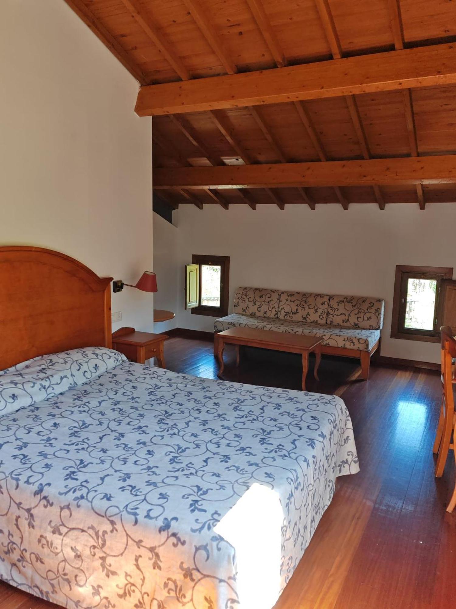 Acea Do Bubal Guest House Os Peares Eksteriør bilde