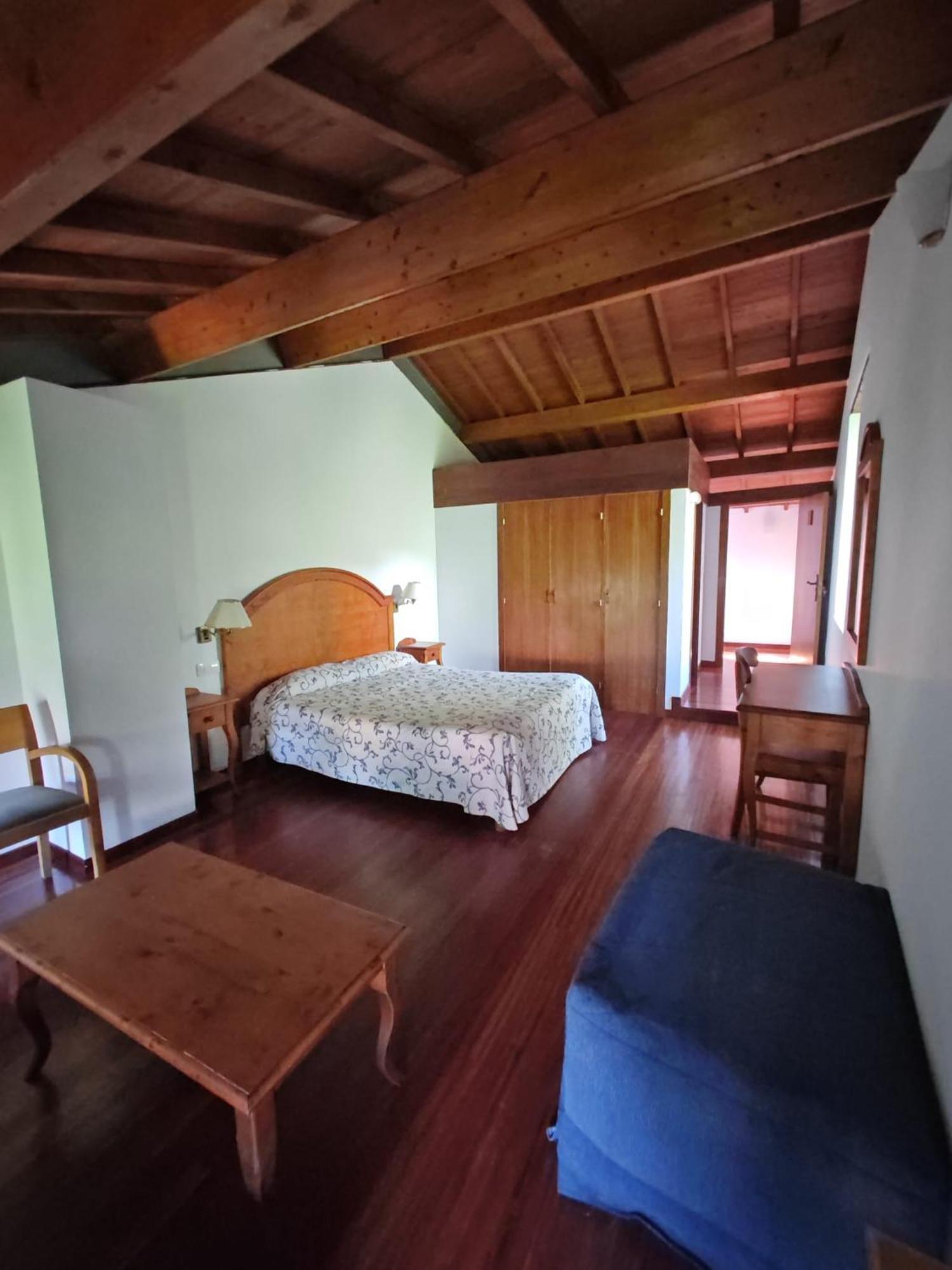 Acea Do Bubal Guest House Os Peares Eksteriør bilde