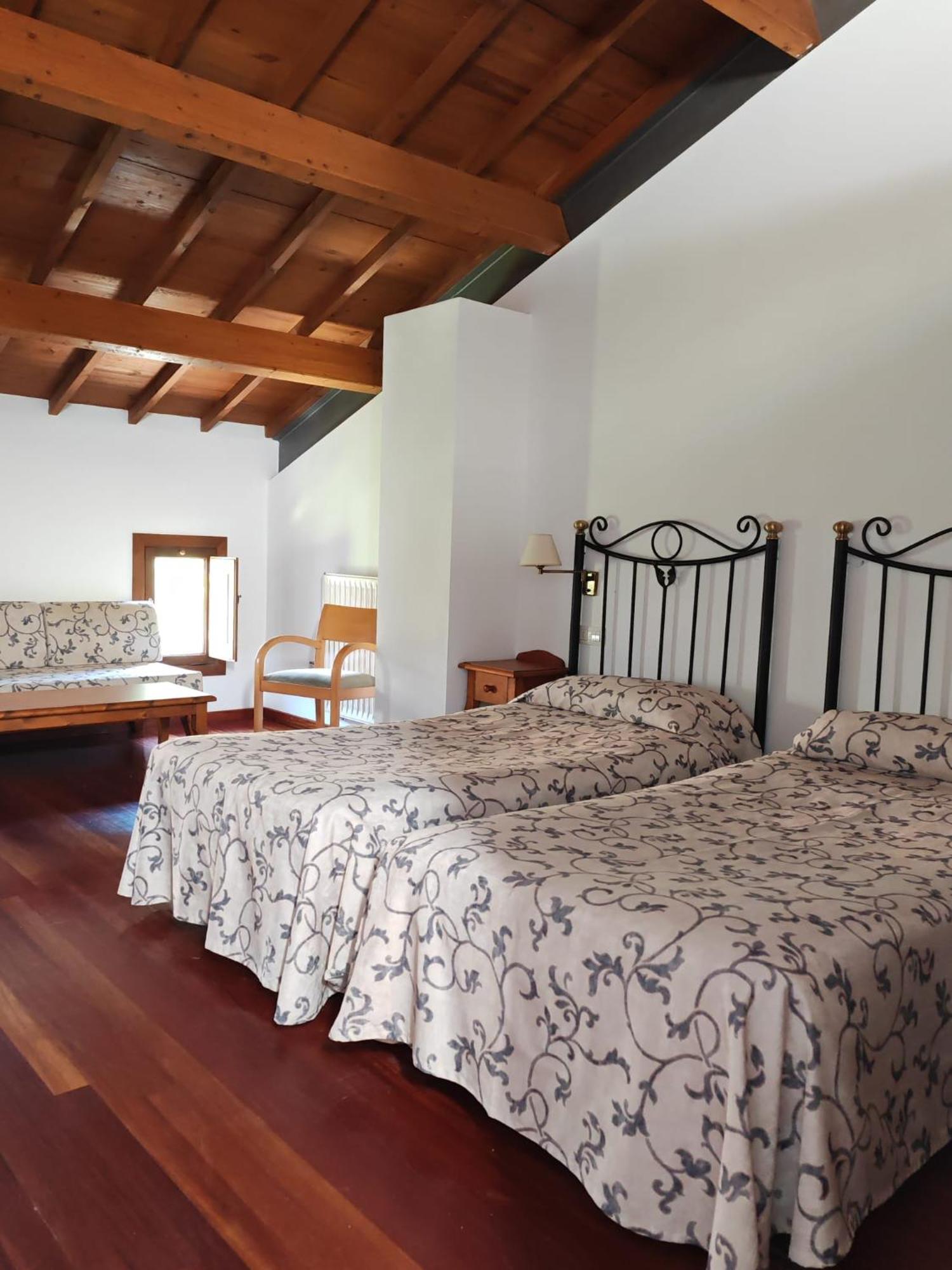 Acea Do Bubal Guest House Os Peares Eksteriør bilde