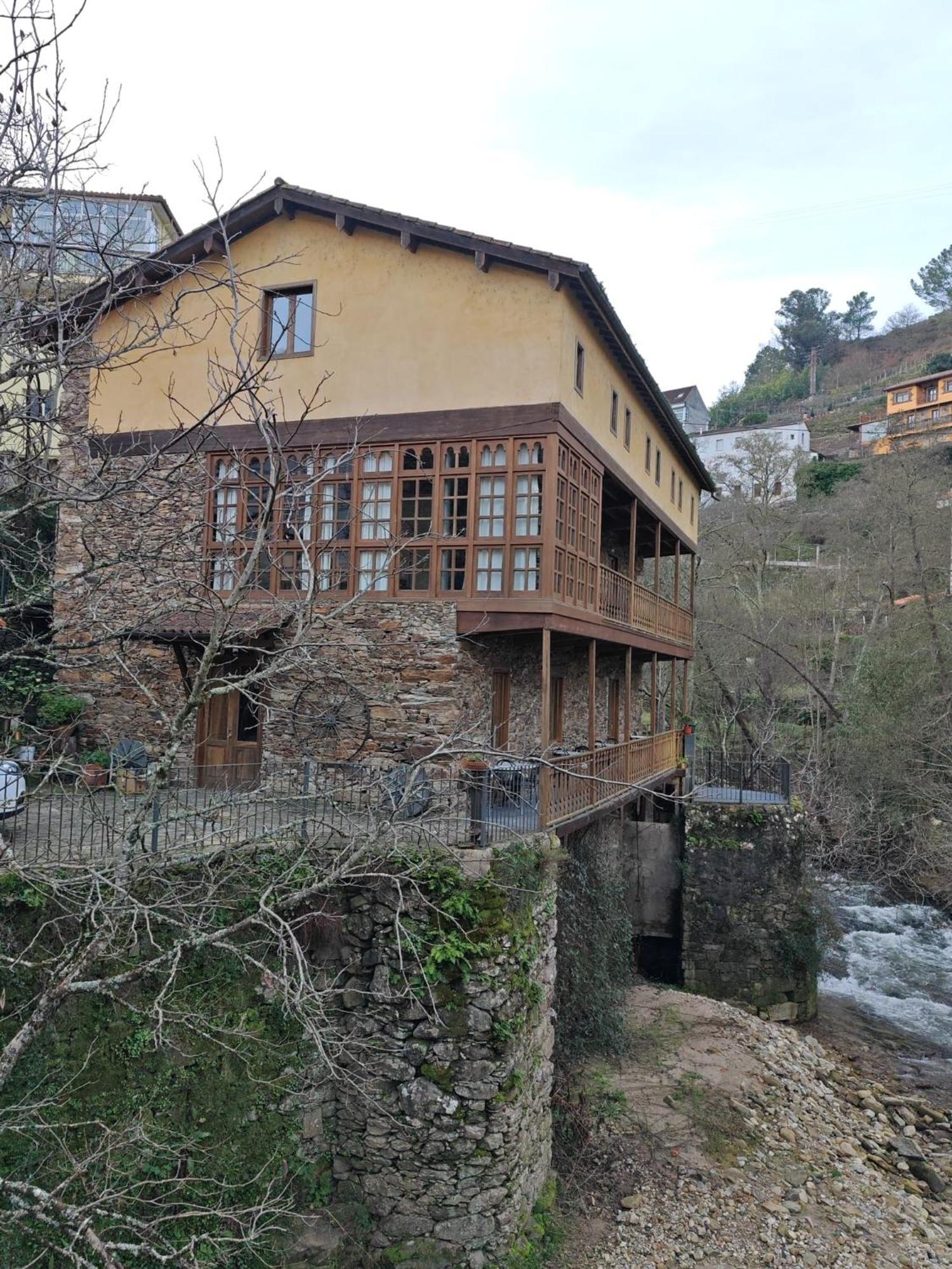 Acea Do Bubal Guest House Os Peares Eksteriør bilde